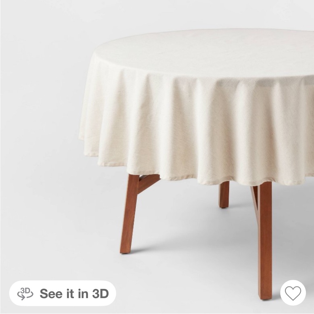 Elegant Cream Tablecloth